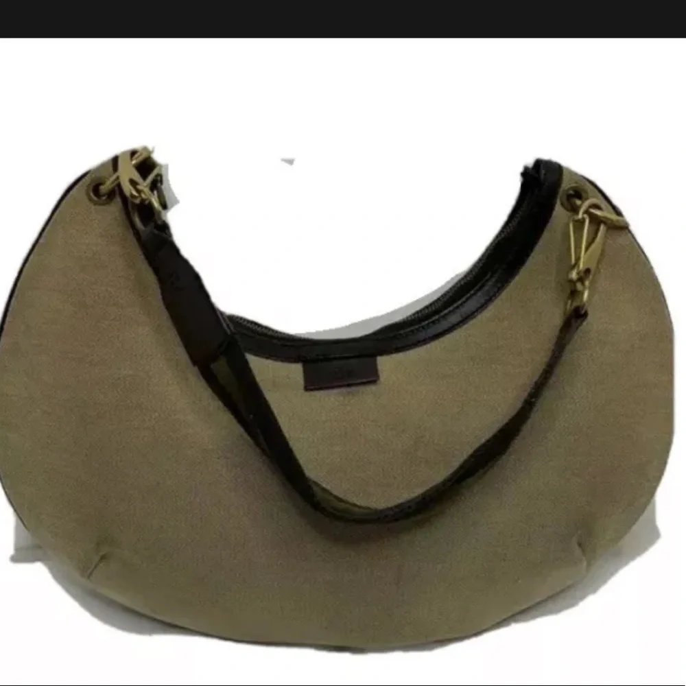 Gucci crescent handbag comes with COA